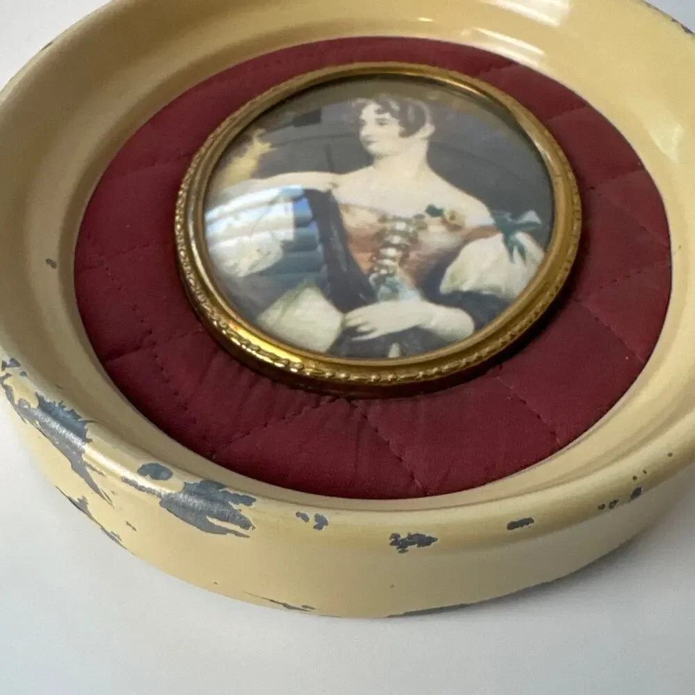 Vintage Victorian Lady Portrait Miniature Oval Cameo Frame Sir W.C. Ross Style